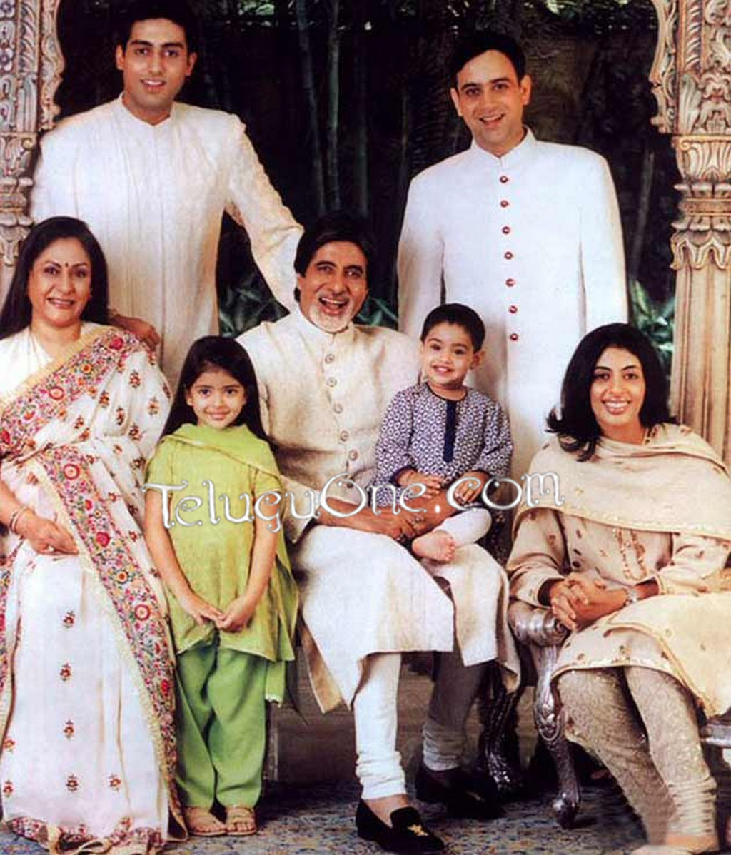 http://www.teluguone.com/photos/uploads/Amitabh%20Bachchan%20Stills/Amitabh%20Bachchan%20Family%20Photos/Amitabh_Bachchan_Family_Photos18.jpg
