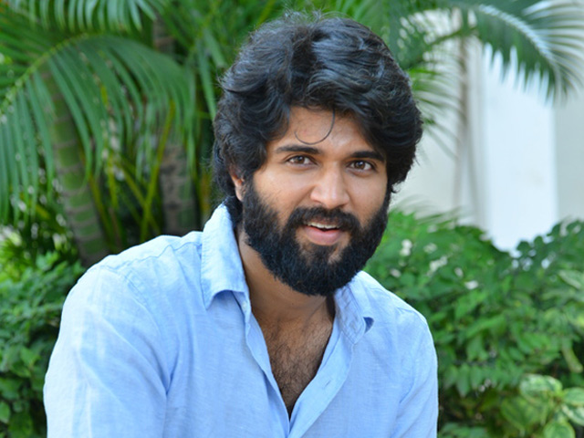 Vijay Devarakonda Hairstyle Taxiwala