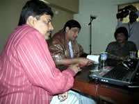 launchingphotos41_small.jpg
