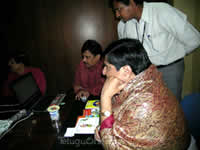 launchingphotos52_small.jpg