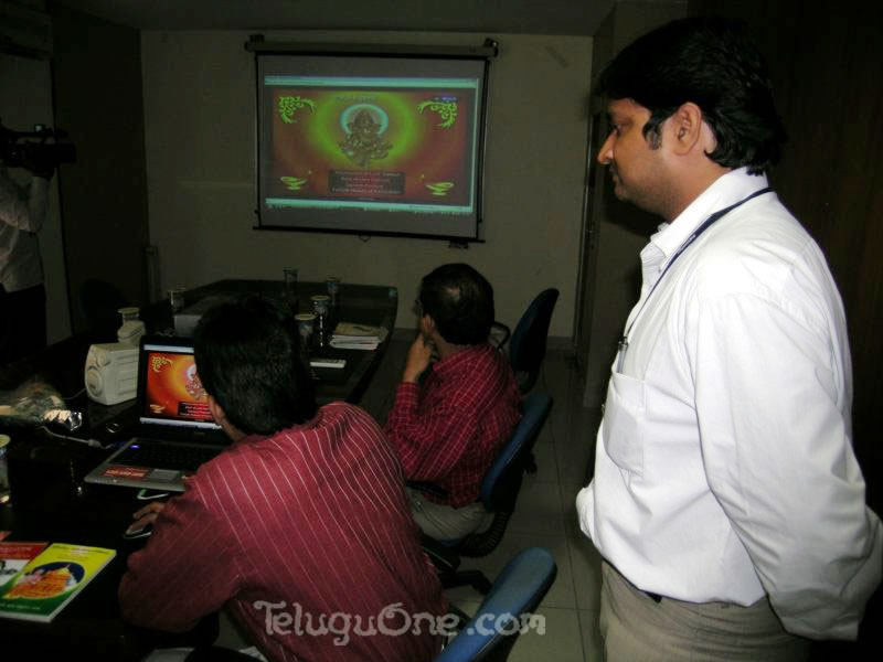 launchingphotos60.jpg