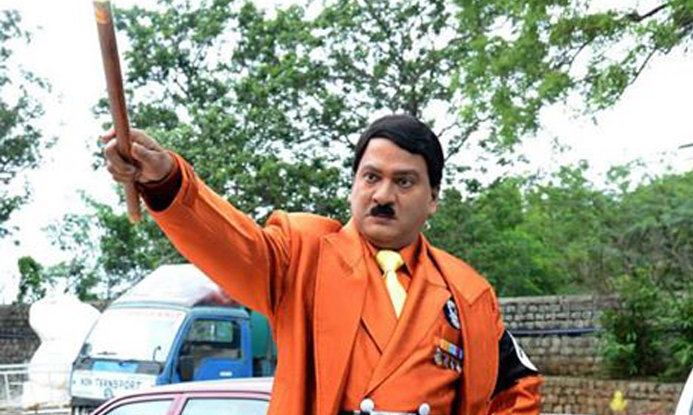 Rajendra Prasad as Hitler, rajendra prasad in hitler role, rajendra prasad hitler role in Top ranker movie, hitler role by rajendra prasad.