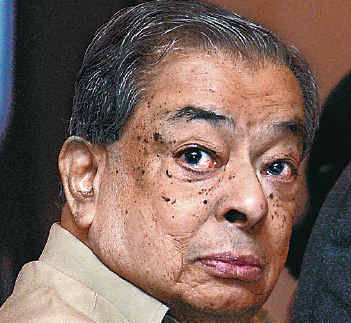 Verghese Kurien, the father of White Revolution in India, the founder of Amul, Gujarat, architect, Operation Flood, the largest dairy development program in the world, The World Bank, best international technology and practices, farmer members, liquid milk, cheese, curd, milk powder, milk drink, sweets, ice cream, chocolates, butter