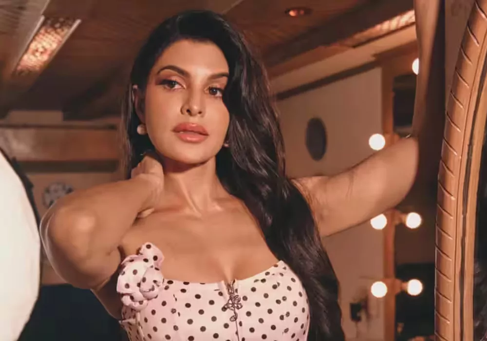 జాక్వెలిన్ ఫెర్నాండేజ్ శరీరంలో భారీ మార్పులు.. నాన్ వెజ్ వల్లేనా! 