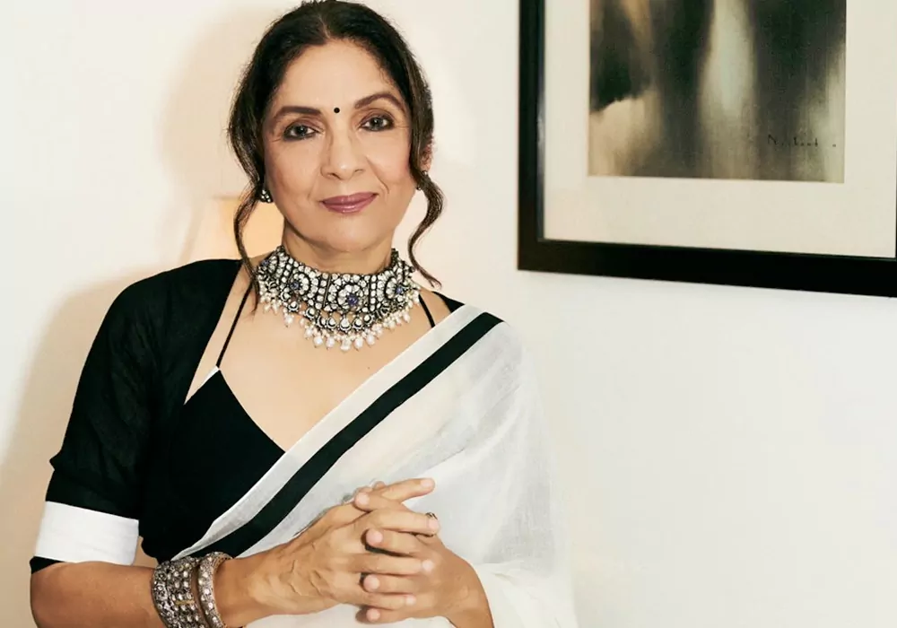 డబ్బు అవసరం కాబట్టే చేశాను.. నిజం ఒప్పుకున్న సీనియర్ నటీమణి 