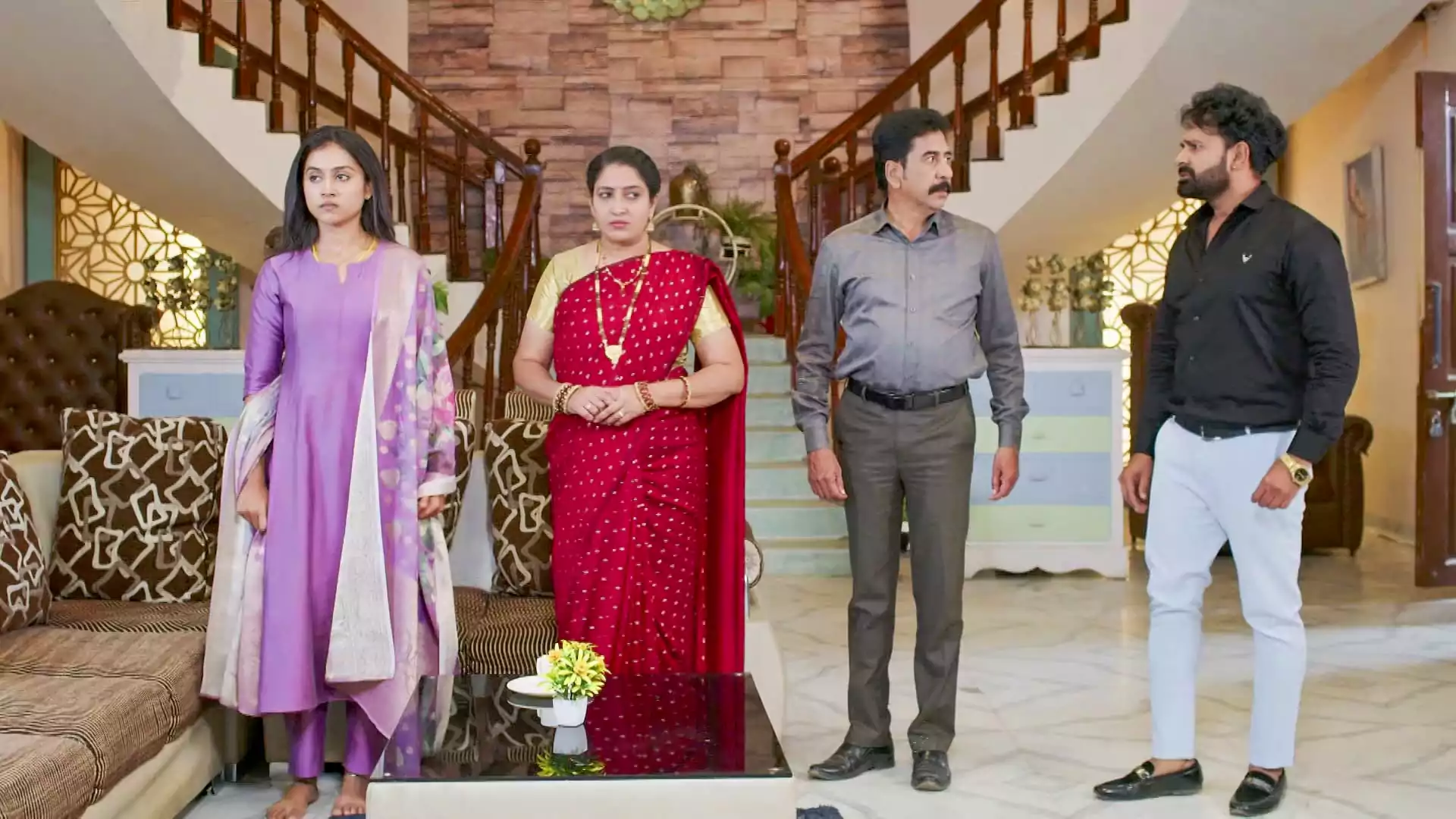 Podharillu serial : కూతురు చనిపోయిందని చెప్పిన మహా వాళ్ళ నాన్న.. తను ఏం చేయనుంది!