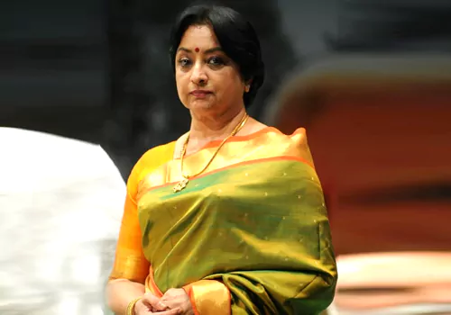 అలాంటి తొందరపాటు నిర్ణయాల వల్లే.. మూడు పెళ్లిళ్లు.. ఒక సహజీవనం!