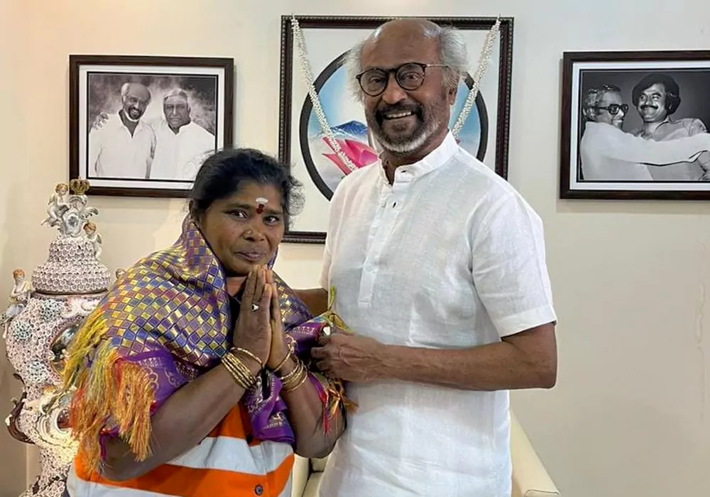 పారిశుధ్య కార్మికురాలికి రజినీకాంత్ కానుక.. మొత్తం 45 తులాల బంగారం