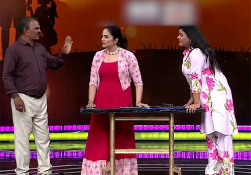 అసలు యాక్టింగ్ వచ్చా నీకు..రోహిణి ఫాదర్ ఫైర్