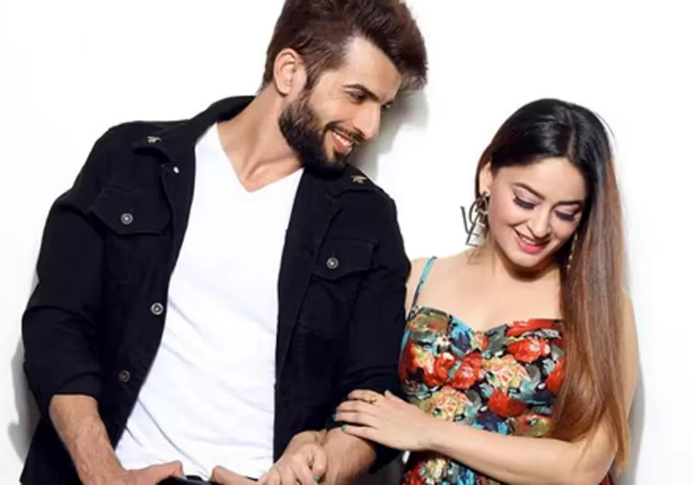 విడాకులు అనౌన్స్ చేసిన స్టార్ కపుల్.. ముగ్గురు పిల్లల విషయంలో కీలక నిర్ణయం 