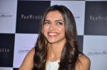 Deepika turns design...