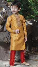 Little boys in Festi...