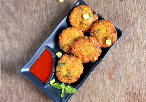 Mokkajonna Garelu-Corn Vada