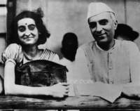 indiraandpanditnehru_small.jpg