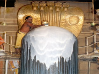 లింగాభిషేకములో పరమార్ధం