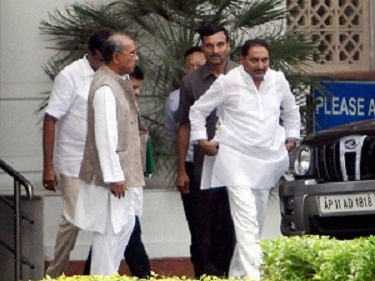 cm kiran kumar reddy