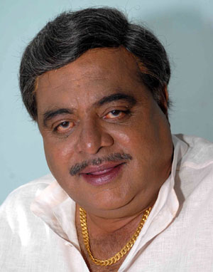 acress sumalatha husband karnataka minister actor ambareesh health issue