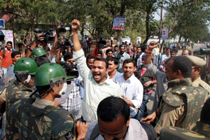 osmania university students police chalo assembly