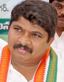 ponnam prabhakar on kcr telangana government