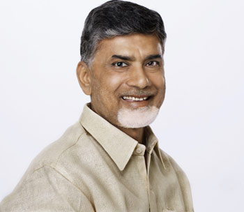 Chandrababu visits Vizag