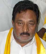 andhra pradesh deputy cm canvoy accident eight people injured 