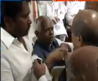 Clash at Telangana PCC Meeting