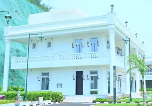 bathtub cost 26 lakh in rishkonda