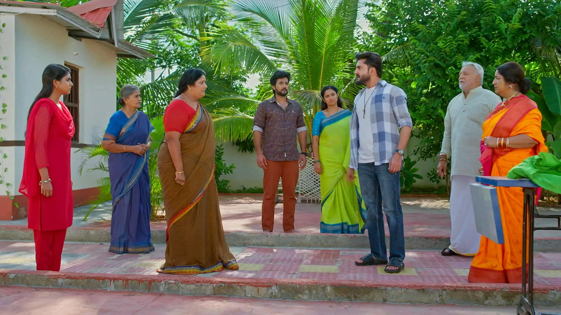 Godhavari: నా కూతురు చచ్చిపోయింది.. జానుపై ఫైర్ అయిన శారద! – general Godhavari: నా కూతురు చచ్చిపోయింది.. జానుపై ఫైర్ అయిన శారద! – general