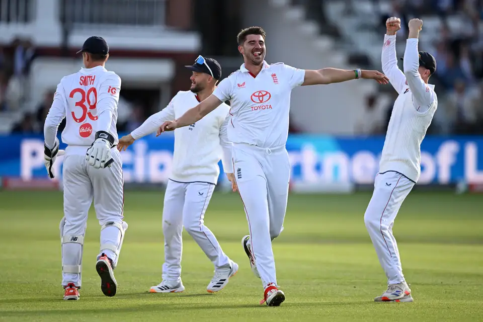 ENG vs NZ 1st Test: బౌలర్ల ఊచకోత.. 33 వికెట్లు డౌన్.. లార్డ్స్ పిచ్‌పై ఏం జరుగుతోంది?
