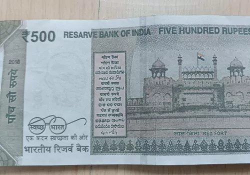 Counterfeit 500 rupee notes