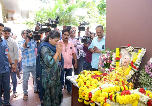 అధికార లాంఛనాలతో ముగిసిన చంద్రమౌళి అంత్యక్రియలు