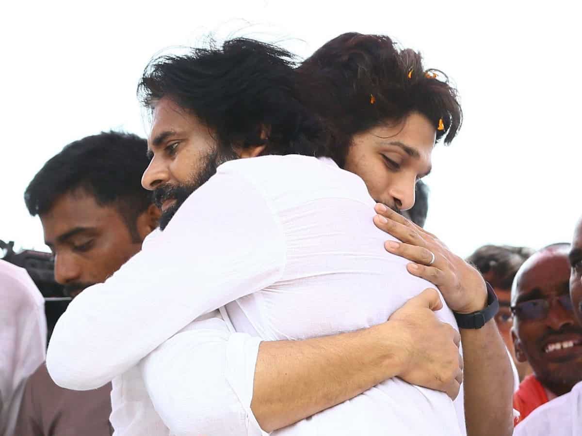 IconStar Allu Arjun extends Support for Pawan Kalyan