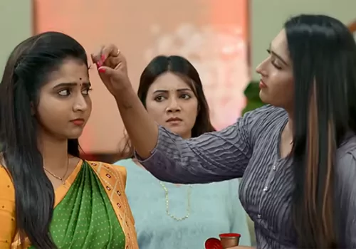 Brahmamudi : కావ్యని పెళ్ళికి పిలిచిన యామిని.. తన ప్లాన్ ఏంటంటే!