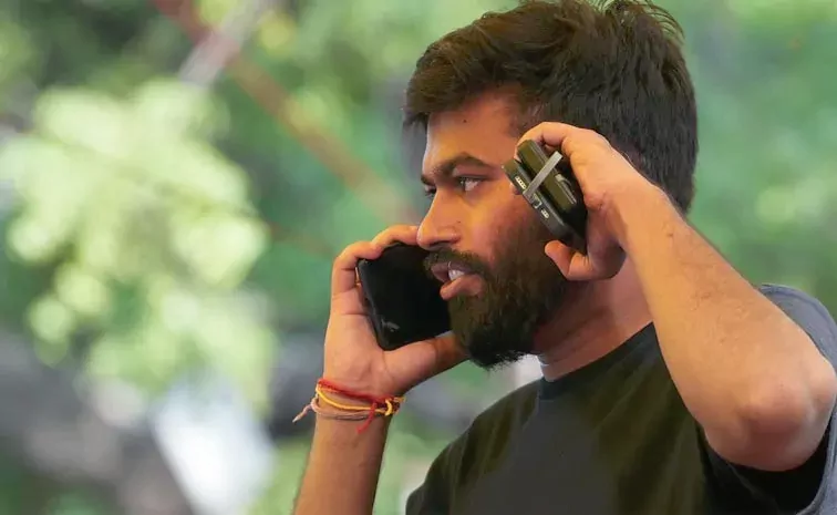కాక్రోచ్ పార్టీ చీఫ్ అభిజీత్ దీప్కే అరెస్ట్: అసలేం జరిగింది.? 