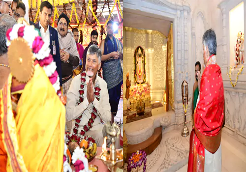 Chandrababu Naidu visits Ayodhya Balaram temple