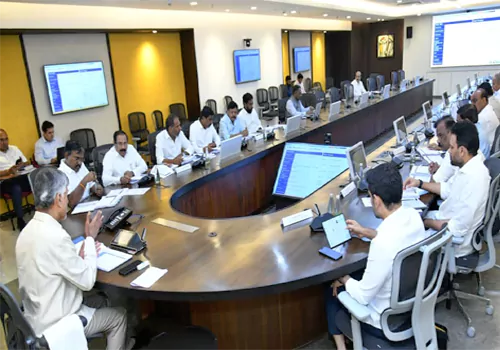 సౌర విద్యుత్ ఉత్పత్తి కేంద్రంగా రాయలసీమ : సీఎం చంద్రబాబు