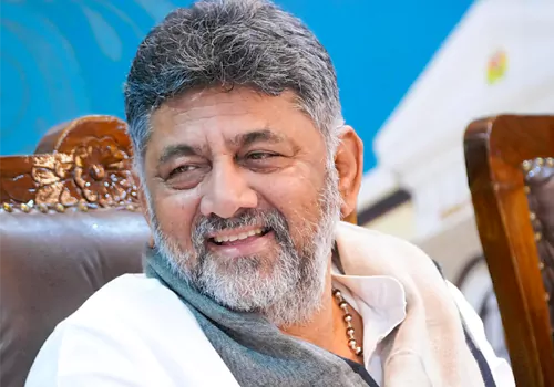 ట్రబుల్ షూటర్ నుంచి సీఎం కుర్చీ వరకు... డీకే శివకుమార్ ప్రస్థానం