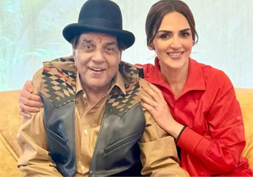 Esha deol condemns his father dharmendra death rumours