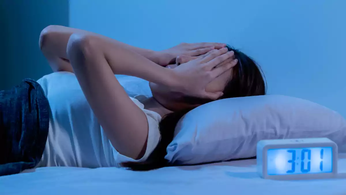 ఈ అలవాట్లు ఆపకపోతే చిన్న వయసులోనే ముఖం ముసలి వాళ్లలా మారుతుంది..!