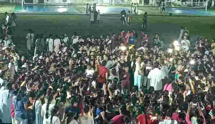 gudlavalleru college hostel