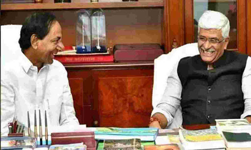 center minister shekavath phone call to cm kcr on krishna water dispute