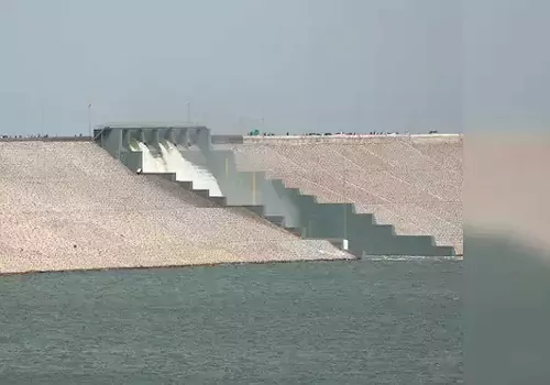 Tragedy in Konda Pochamma Sagar.. 5 people died after going swimming