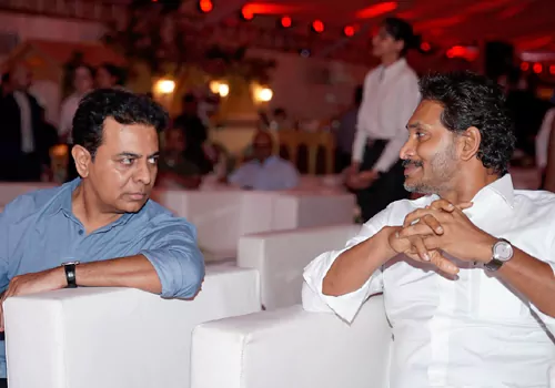 jagan and ktr meet in bengaluru