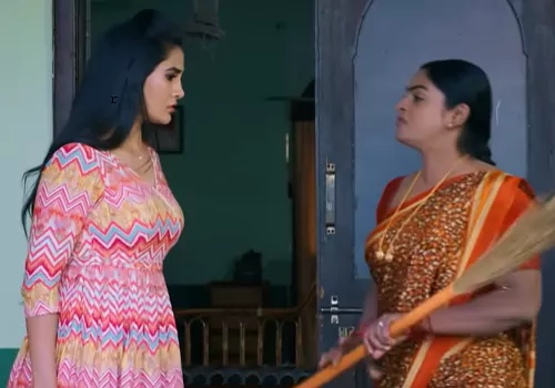Karthika Deepam2 : ఇల్లు తాకట్టు పెట్టాలని చూస్తున్న అనసూయ.. దీప చీపురకట్టతో సమాధానం!