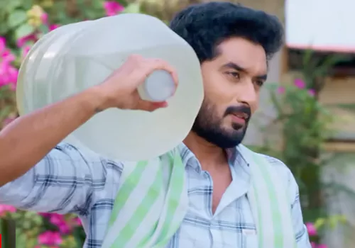 కార్తీక దీపం ఫ్యాన్స్ కి బ్యాడ్ న్యూస్..  లుంగీలో టిఫిన్ సెంటర్ దగ్గర కార్తీక్ బాబు!