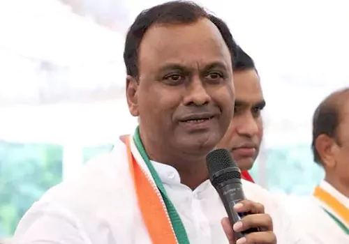 కాంగ్రెస్ పార్టీని కాదు..కొన్ని నిర్ణయాలనే ప్రశ్నిస్తున్నా : రాజగోపాల్ రెడ్డి