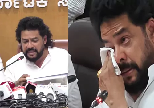 కర్ణాటక రాజకీయంలో కలకలం.. మంత్రి పదవికి బి.నాగేంద్ర రాజీనామా..!