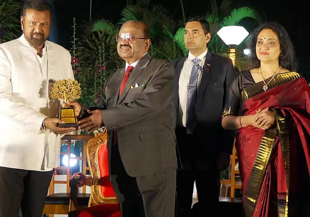 Mohan babu receives west bengal governor award of excellence