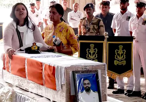 tearful story of new kashmir