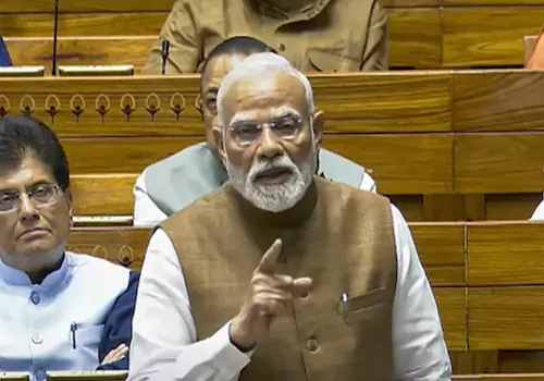 మహిళా శక్తితోనే వికసిత్ భారత్... లోక్‌సభలో ప్రధాని కీలక వ్యాఖ్యలు 